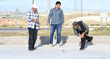 Kırgız Türkleri binlerce yıllık ata mirası olan 'aşık oyunu' geleneğini yaşatıyorlar