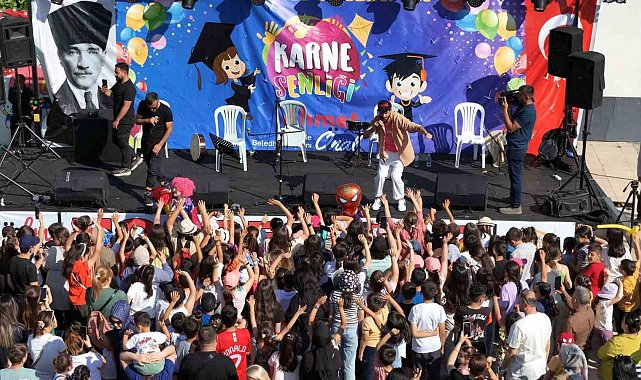 Kırıkkale'de Karne Şenliği renkli görüntülere sahne oldu