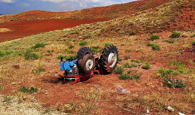 Kırıkkale'de traktör kazası: Sürücü hayatını kaybetti, eşi ağır yaralandı