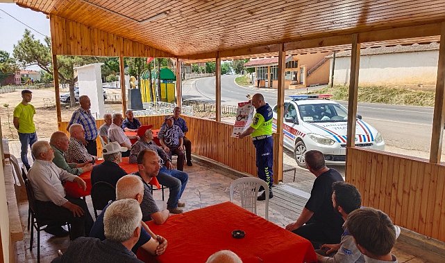 Kırklareli'nde traktör sürücüleri bilgilendirildi