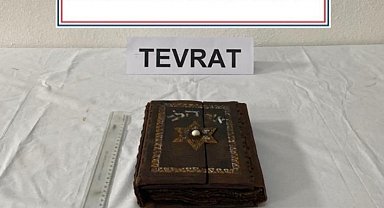 Kırşehir'de 7 asırlık el yazması Tevrat ele geçirildi