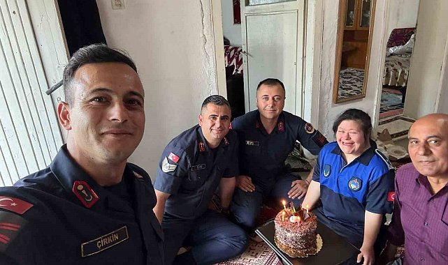 Kırşehir'de Jandarmadan Down Sendromlu Sıla'ya Doğum Günü Sürprizi