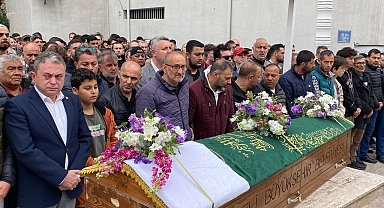 Kıvanç'ın annesi oğluyla son dansını paylaştı