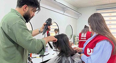 Kızılay'dan bayram öncesi çocuklara ücretsiz saç kesimi ve bakım