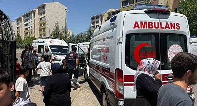 Klima ünitesinden çıkan yangında duman binayı kapladı, 4 kişi etkilendi