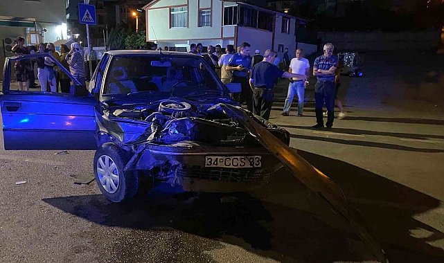 Kocaeli'de 2 otomobil çarpıştı: 2 yaralı