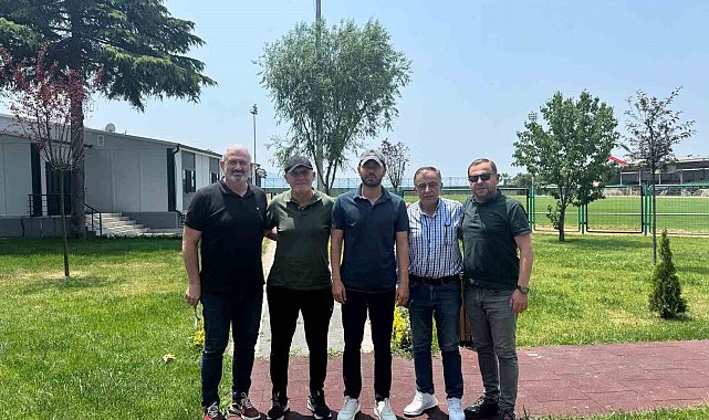 Kocaelispor'da Selçuk İnan göreve başladı