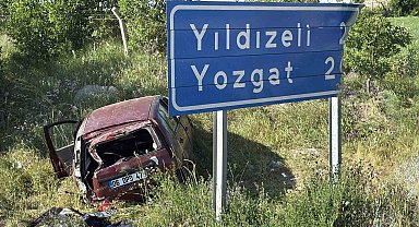 Kontrolden çıkan otomobil şarampole uçtu: 1'i ağır 3 yaralı