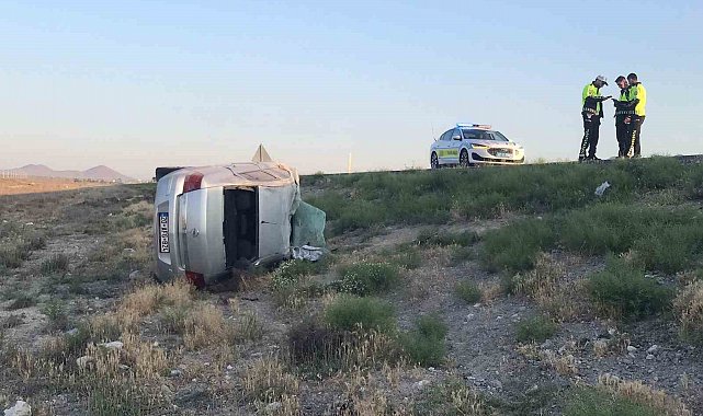 Konya'da otomobil takla attı: 3 yaralı