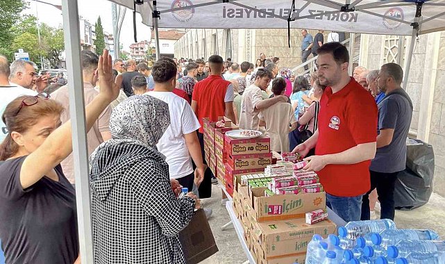Körfez Belediyesi'nden 21 okulda ikram