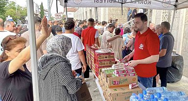 Körfez Belediyesi'nden 21 okulda ikram