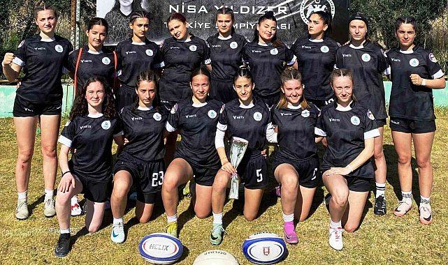 Körfezli U18 ragbici kızlar finale kaldı
