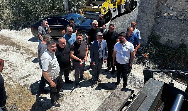 Köylerde sıcak asfalt çalışmaları sürüyor