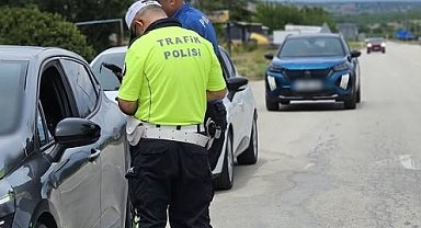 Kurallara uymadığı tespit edilen 2 araca ceza
