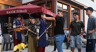 Kütahya'da GENÇFEST 2025, 2 bin gencin katılımıyla renkli görüntülere sahne oldu