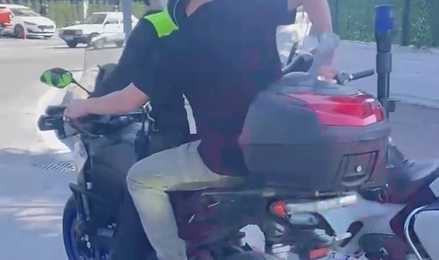 LGS'ye geç kalan öğrencileri polis yetiştirdi