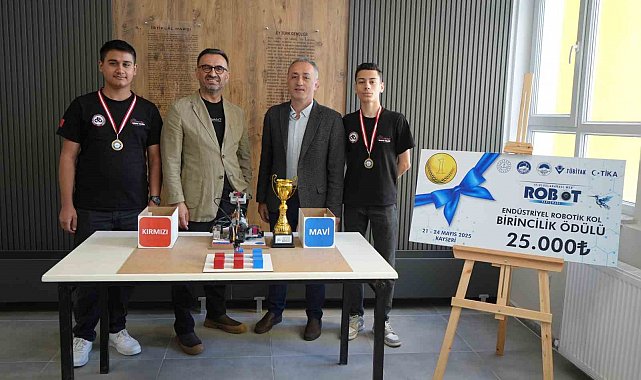 Lise öğrenciler tasarladıkları endüstriyel kol ile uluslararası yarışmada birinci oldu