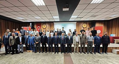 Liseli şairler ödüllerine kavuştu