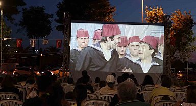 Maltepe Yazlık Sinema'da 'Süt Kardeşler' izleyiciyle buluştu
