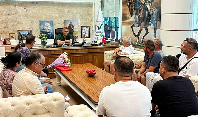 Manavgat Belediye Başkanı Kara, pazar esnafını dinledi