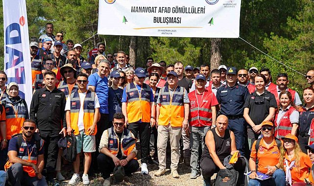Manavgat'ta afet bilinci ve gönüllülük için doğa yürüyüşü