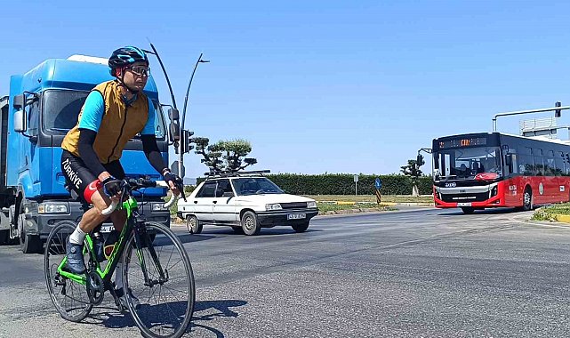Manisalı Bisikletçi Ferdi Zeyrek için pedal çevirdi