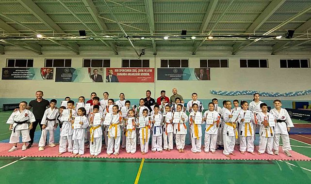 Manyaslı karateciler kuşak sınavında ter döktü