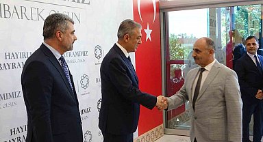 Mardin'de farklı dine mensup vatandaşlar bayramlaşma programında buluştu