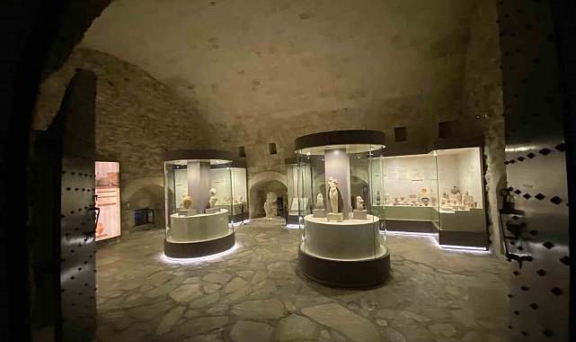 Marmaris Kalesinde gece müzesi dönemi başladı