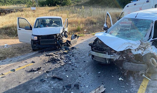 Menteşe'de ticari araçlar çarpıştı: 3 ağır yaralı