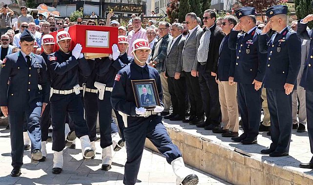 Merzifon'da Kıbrıs gazisi son yolculuğuna uğurlandı