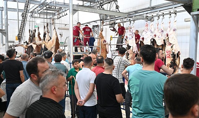 Mezbahada 250 büyükbaş kurban kesimi gerçekleştirildi