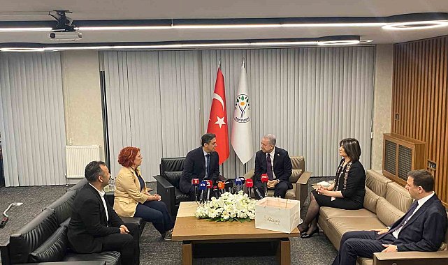 MHP, DEM Parti ile bayramlaştı