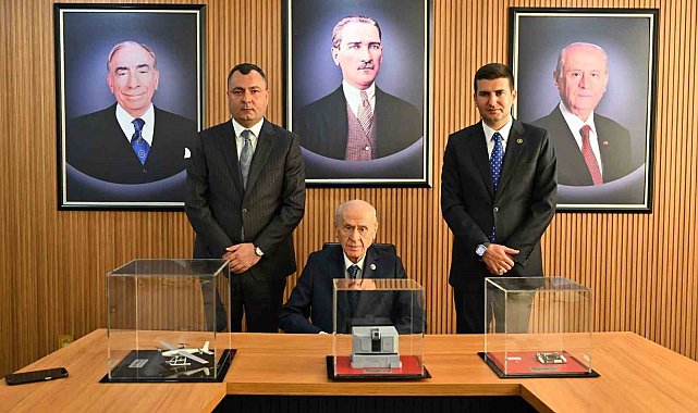 MHP Lideri Bahçeli Ülkü Ocakları'nı ziyaret etti