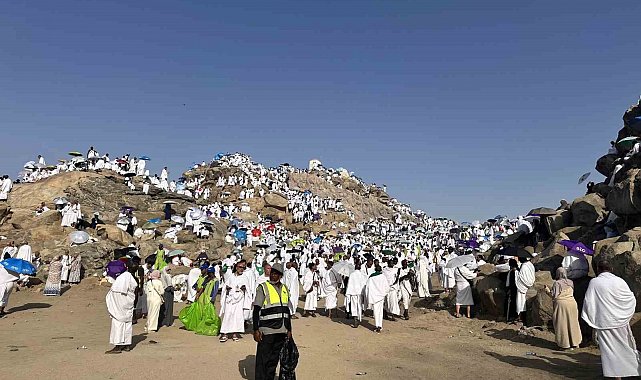 Milyonlar Arafat'ta buluştu