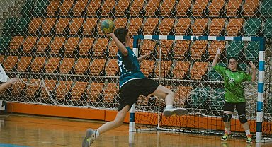 Minikler Hentbol Türkiye Şampiyonası Aydın'da başladı