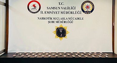 Motosiklette 2 bin 300 adet sentetik ecza ele geçirildi: 1 gözaltı