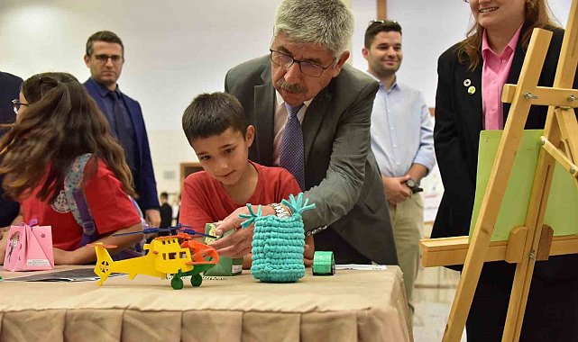 MSKÜ'de sosyal sorumluluk projesi: 'Sürdürülebilirliğe merhaba de' sergisi açıldı