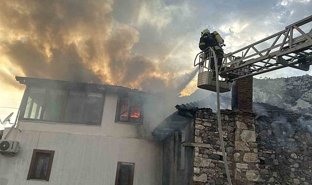 Muğla Büyükşehir itfaiyesi bayram tatilinde 121 olaya müdahale etti