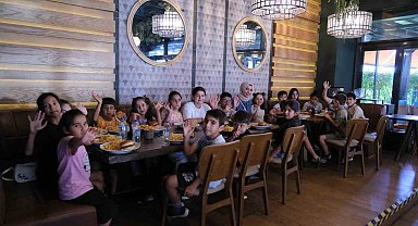 MÜSİAD Antalya'dan çocuklara karne şenliği