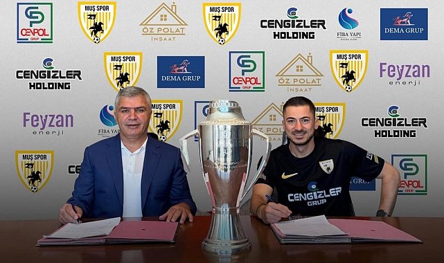 Muşspor'da şampiyonluğun mimarlarından Halil Yılmaz yuvada kaldı