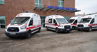 Niğde motosikletler kafa kafaya çarpıştı: 4 yaralı