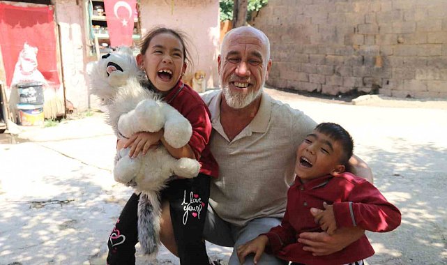 Oğlunun "Annem neden gelmiyor" sorusuna yutkunarak "Gelecek" diyor