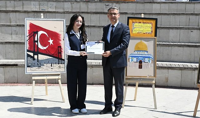 Öğrenciler tarafından yapılan resimler sergilendi