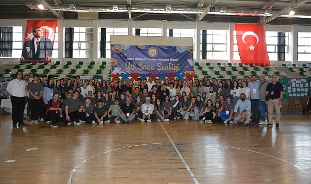 Öğrenciler, teknolojik ve bilimsel çalışmalarını sergiledi