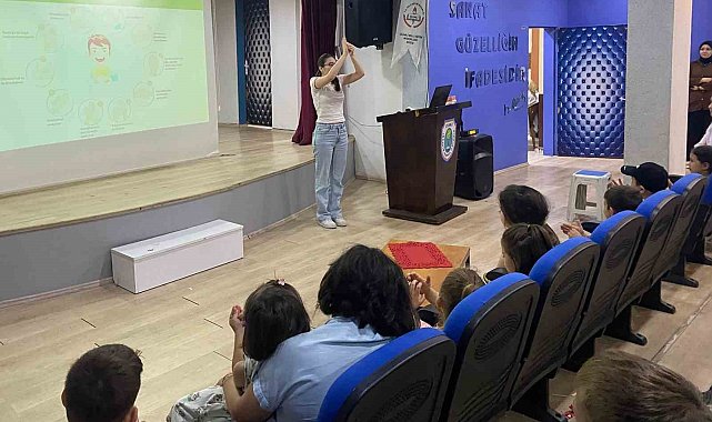 Öğrencilere sağlık eğitimi verildi