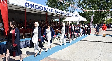 OMÜ Fen Fakültesi'nde mezuniyet coşkusu