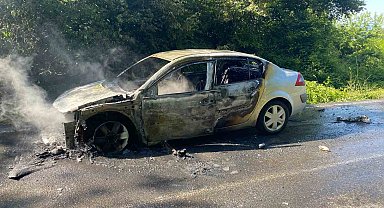 Otomobil alev topuna döndü