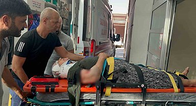 Otomobilin çarptığı kadın yaralandı