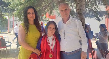 Özel çocuklar mezuniyet coşkusu yaşadı